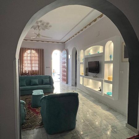 Al Gezera Apartments Луксор Екстериор снимка