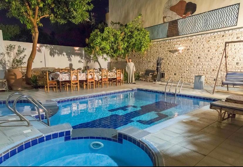 Al Gezera Apartments Луксор Екстериор снимка