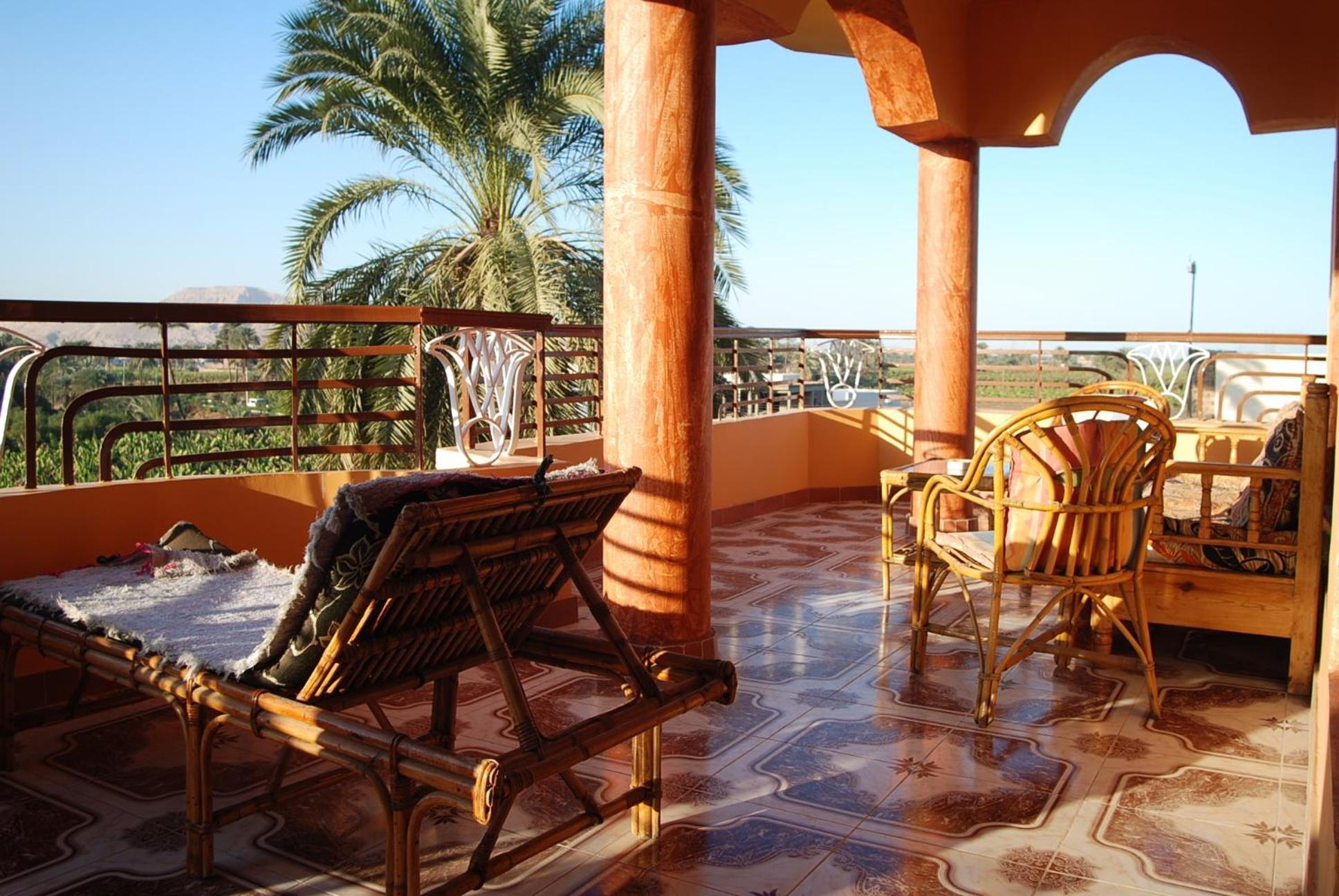 Al Gezera Apartments Луксор Екстериор снимка